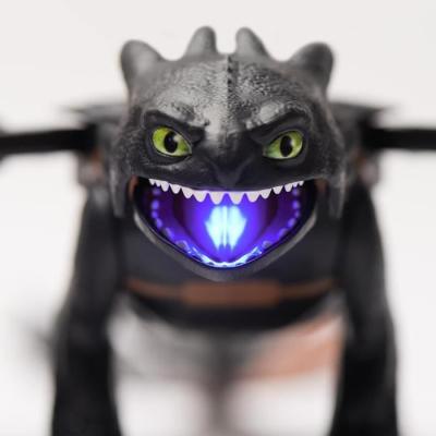 Figurine KrokMou Plasma Blast 35 cm: un incontournable pour les fans de Dragons!