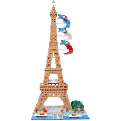 Assemblez la Tour Eiffel avec Nanoblock - 500 pièces