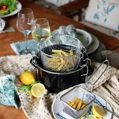 Friteuse MENASTYL 26 cm Noir - Acier émaillé - Avec couvercle et panier Friteuse MENASTYL 26 cm Noir - Acier émaillé - Avec couvercle et panier