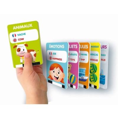 Apprendre les mots en s'amusant avec le jeu CLEMENTONI