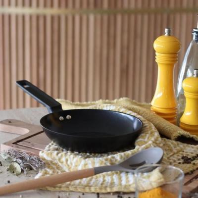 Ensemble de 2 poêles MENASTYL en aluminium - 24 et 28 cm - Prêt pour toutes les cuisinières - Induction incluse