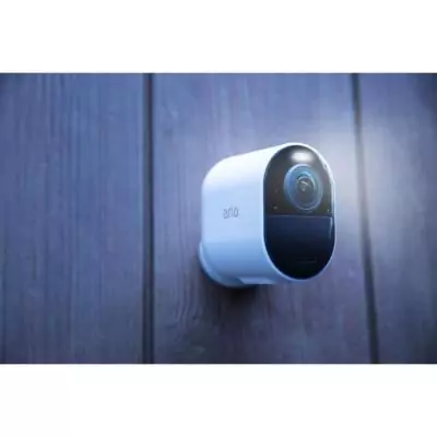 Kit de surveillance: ARLO Ultra V2 - 4 caméras extérieures avec batterie et vision nocturne