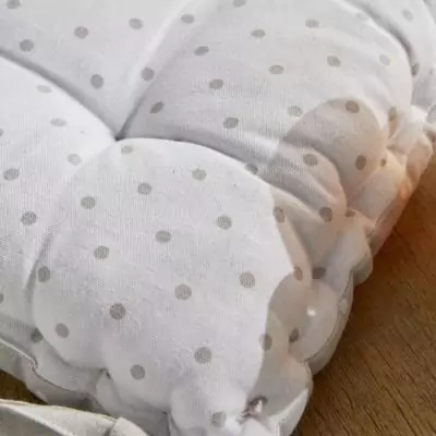 Assise matelassée pour un charme chic - 40 x 40 cm Assise matelassée pour un charme chic - 40 x 40 cm