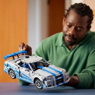 LEGO Technic 42210 Voiture Nissan Skyline GT-R (R34) 2 Fast 2 Furious - Pour les passionnés de construction