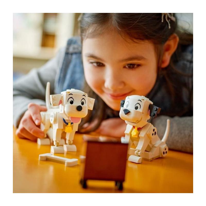 Assemble et joue avec Lucky et Penny des 101 Dalmatiens - LEGO Disney