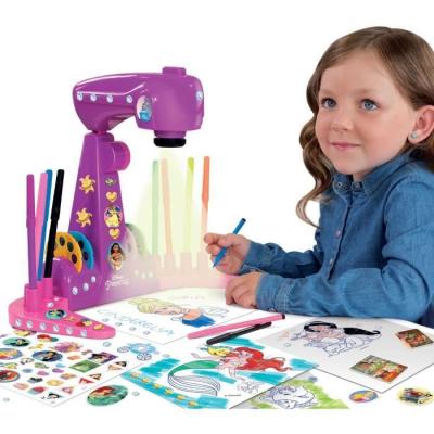 Projecteur de dessins LISCIANIGIOCHI - PRINCESSES - Accessoires inclus