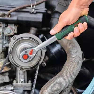 Ensemble Bosch 57 cliquets pour divers bricolages - Coffret de transport