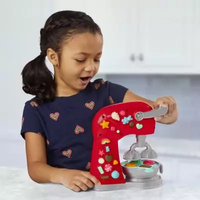Play-Doh Kitchen Creations PD ROBOT PATISSIER
