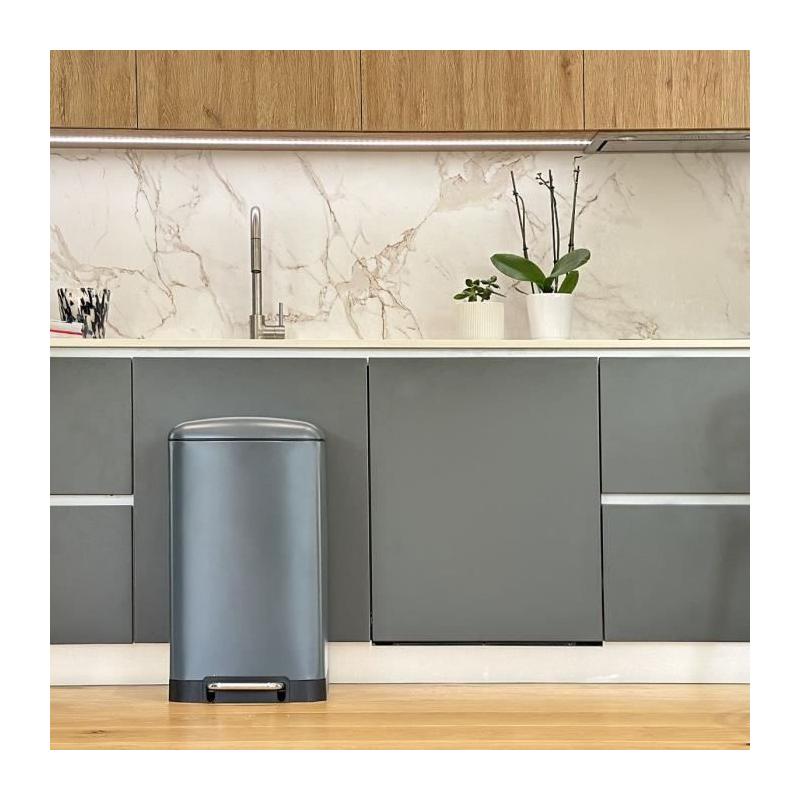 Poubelle de cuisine design à pédale - GREENWICH - KITCHEN MOVE - 40L - Gris mat