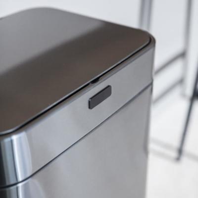 Poubelle de cuisine automatique design - 60L - Inox avec cerclage