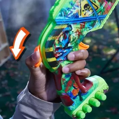 Nerf Zombie Driller: Blaster de fléchettes à cylindre rotatif