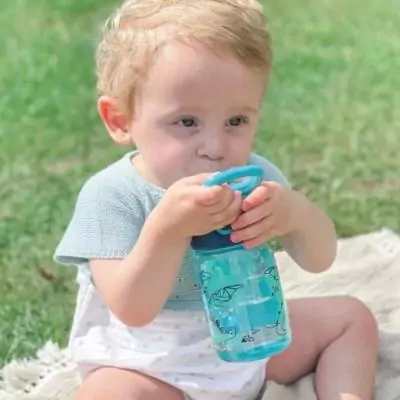 Ensemble de 2 gourdes NUBY - Incroyable Gulp - Dinosaures Ensemble de 2 gourdes NUBY - Incroyable Gulp - Dinosaures