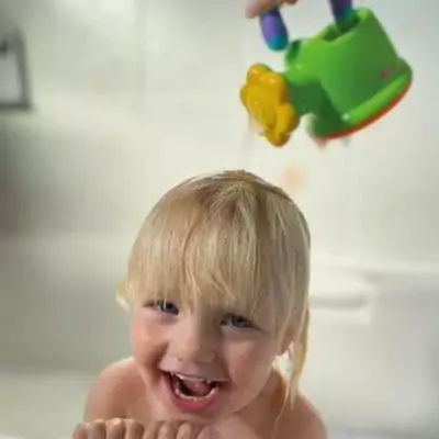 Jouet de bain NUBY - Arrosoir amusant pour éclabousser - Vert Jouet de bain NUBY - Arrosoir amusant pour éclabousser - Vert