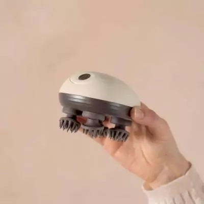 Masseur tete et cuir chevelu pour un massage relaxant - LIVOO Masseur tete et cuir chevelu pour un massage relaxant - LIVOO