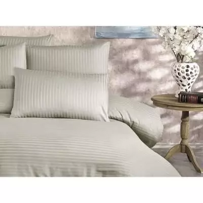 Parure de lit Cappuccino - 1 housse 220x240 cm + 2 taies 60x60 cm Parure de lit Cappuccino - 1 housse 220x240 cm + 2 taies 60x60 cm