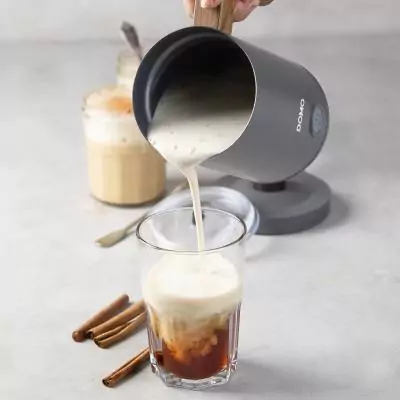 Mousseur à lait DOMO 500W - Gris/Bois - Socle 360°