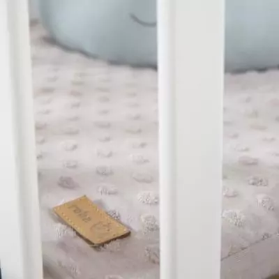 Parc bébé - ROBA - 75 x 100 cm - Tapis de parc 'Lil Planet' gris inclus - Bois naturel