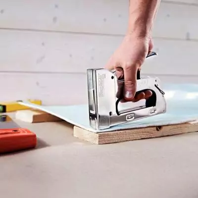 Agrafeuse manuelle - RAPID - PRO R34E - Réglage de puissance 3 positions - Métal chromé - Professionnelle