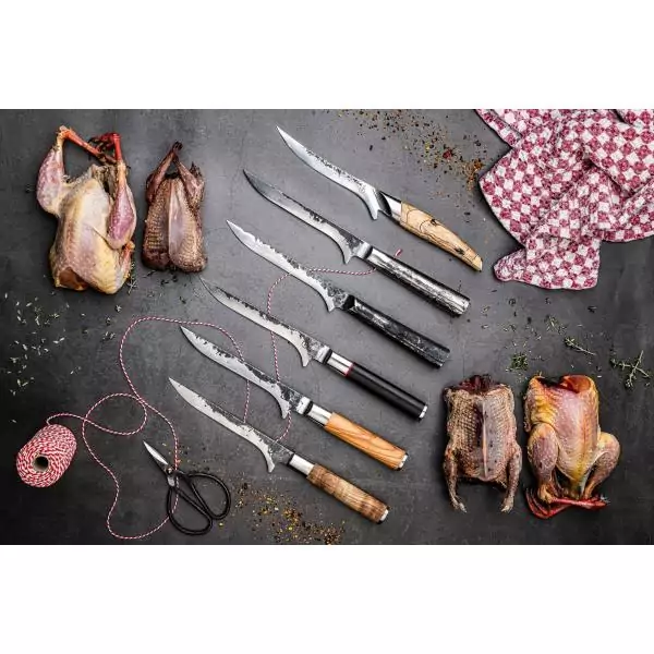 Couteau a désosser- FORGED - KATAI - Acier VG10 - Manche en bois de racine - L 15 cm