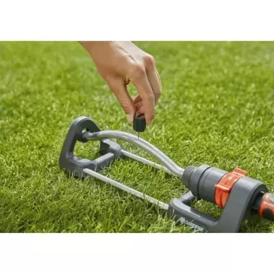 Arroseur oscillant Aqua S - GARDENA - Arrosage 220m² - Portée 17m - Garantie 5 ans Arroseur oscillant Aqua S - GARDENA - Arrosage 220m² - Portée 17m - Garantie 5 ans