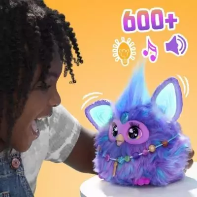 Furby violet, 15 accessoires, peluche interactive pour filles et garçons, animatronique activé par la voix, a partir de 6 an