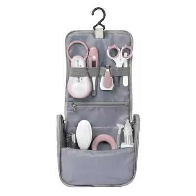 BÉABA Trousse de toilette nomade bébé, 9 accessoires, Old pink BÉABA Trousse de toilette nomade bébé, 9 accessoires, Old pink