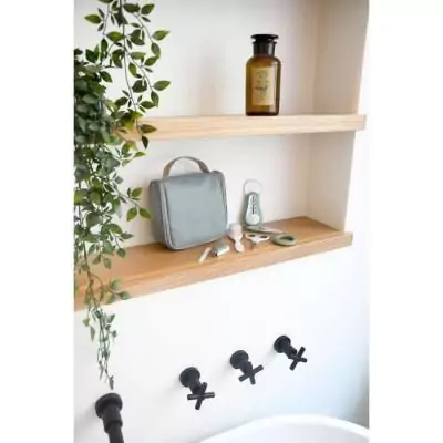 BEABA, Trousse de toilette bébé, nomade, 9 accessoires, vert sauge BEABA, Trousse de toilette bébé, nomade, 9 accessoires, vert sauge