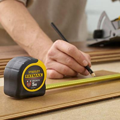 Ruban a crochet magnétique - STANLEY - 5m x 32mm - Revetement Mylar - Anti-abrasion - Largeur 32mm